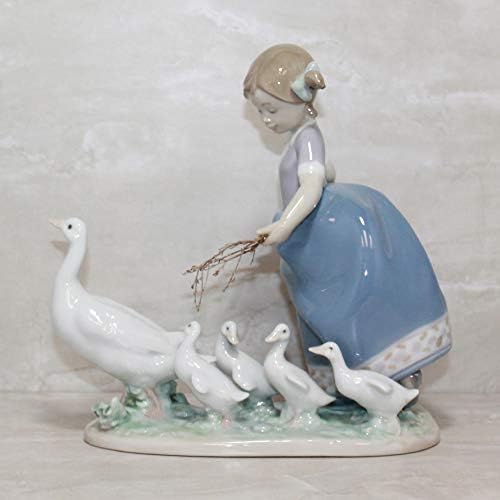 Lladro ממהר עכשיו - ילדה עם ברווזים 05503